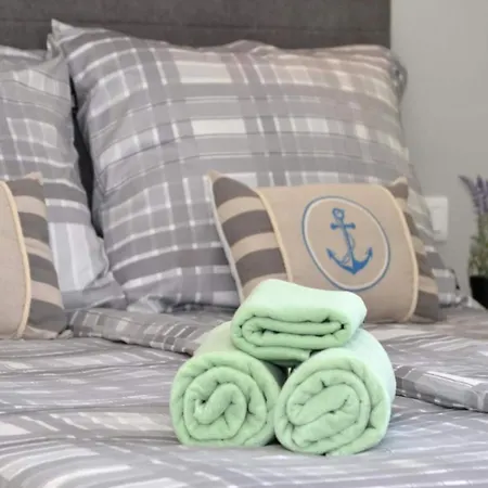 Sunshine - Three Bedroom With Balcony Appartement *