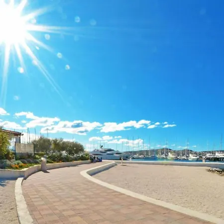 Sunshine - Three Bedroom With Balcony Appartement