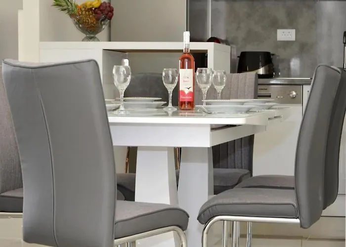 Apartmán Sunshine - Three Bedroom With Balcony *