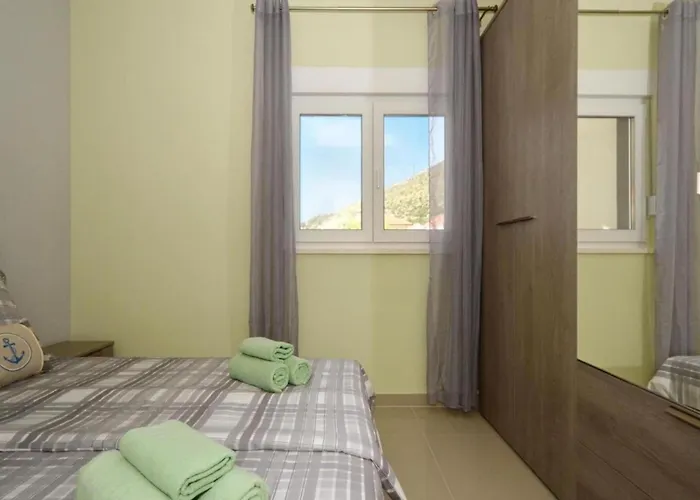 Apartmán Sunshine - Three Bedroom With Balcony *